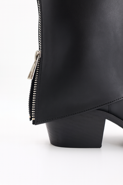 Alessia Kısa Arkası Fermuar Detaylı  Bot - Siyah