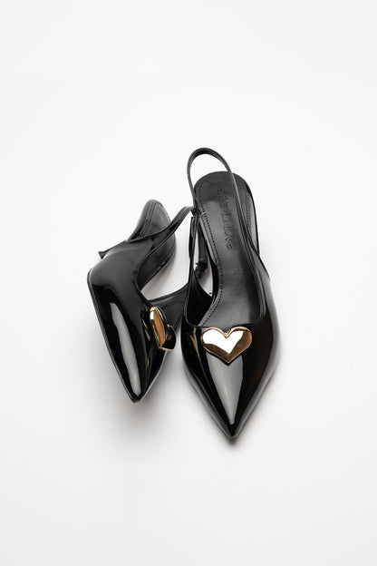 Love Kalp Detaylı Rugan Topuklu Ayakkabı