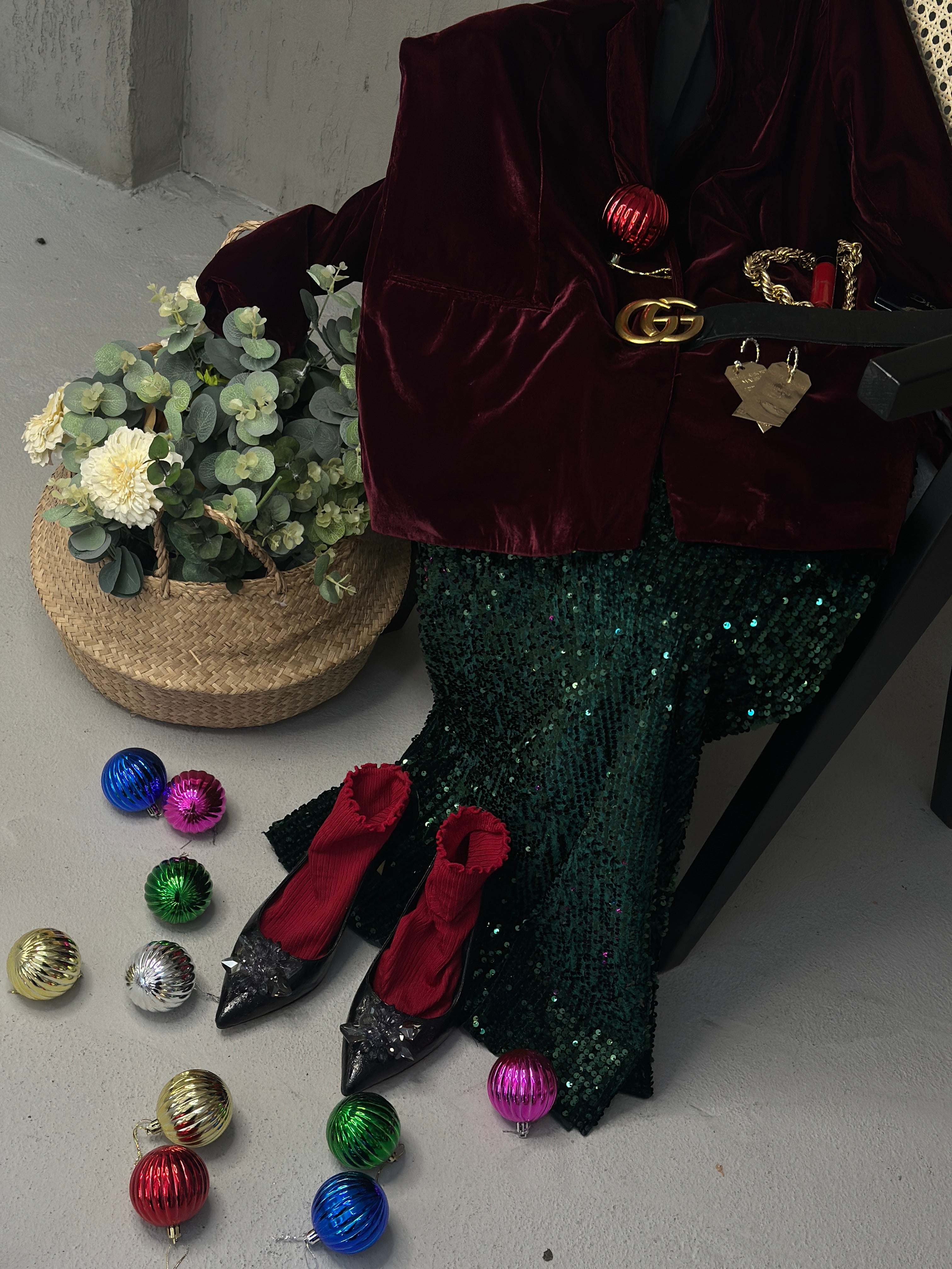 Angel Taş Detaylı Sivri Burun Yüksek Topuk Kadın Ayakkabı