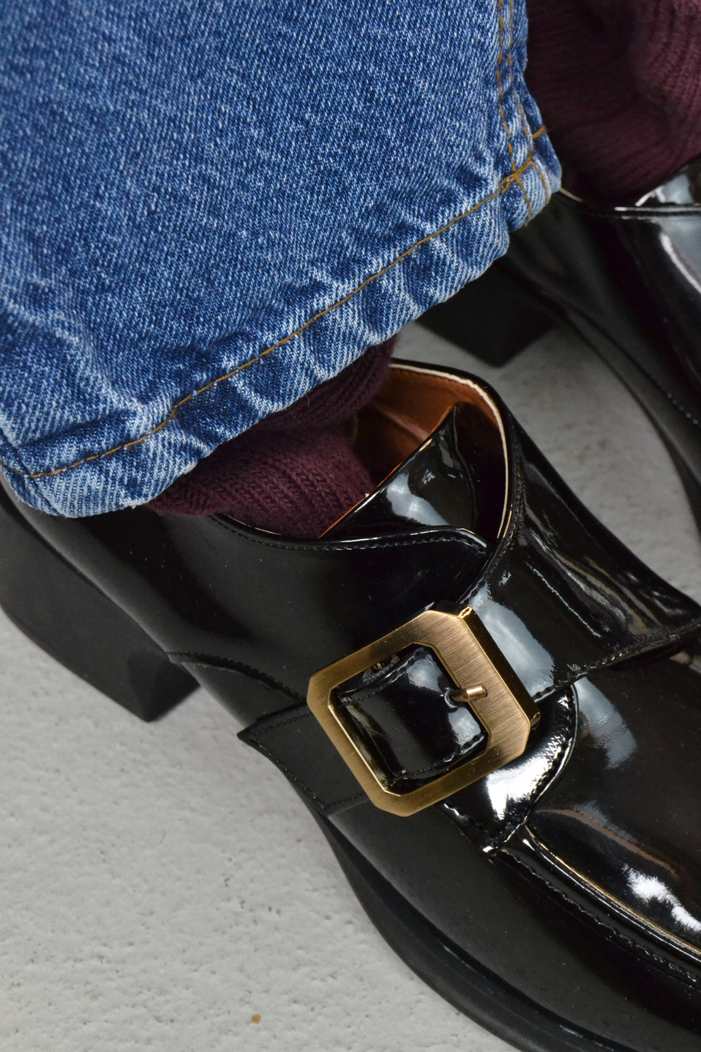 Zoe Toka Detaylı Parlak Rugan Loafer- Siyah