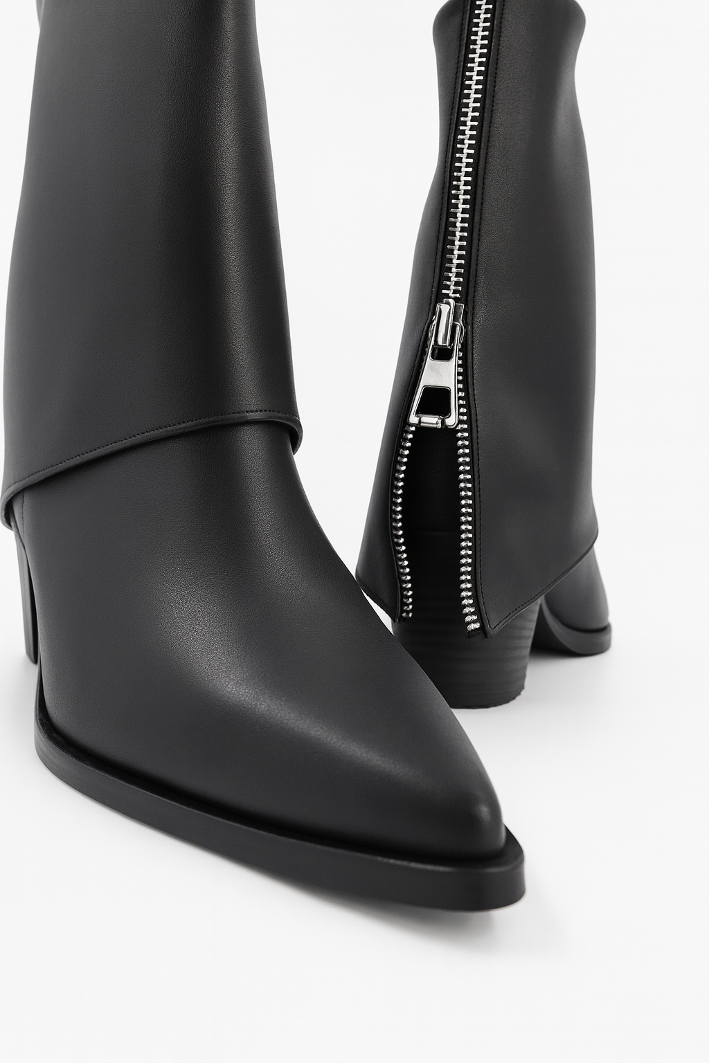 Alessia Kısa Arkası Fermuar Detaylı  Bot - Siyah