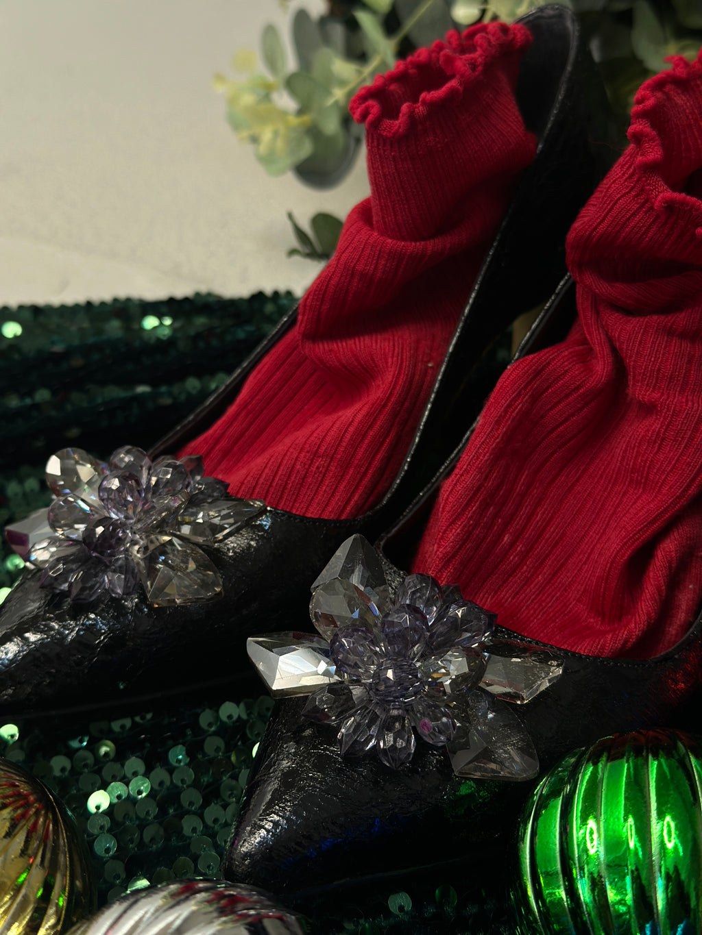 Angel Taş Detaylı Sivri Burun Yüksek Topuk Kadın Ayakkabı