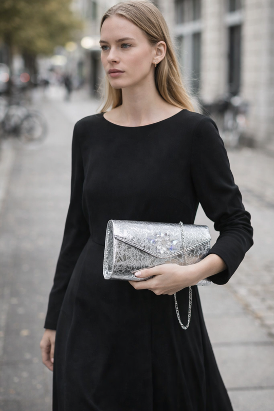 Diana Taş Detaylı Kroko Desenli Kadın Çanta - Silver