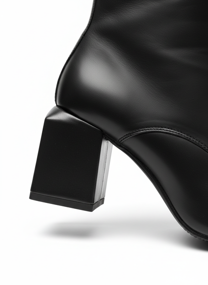 Bianca Püskül Detay Kare Burun Kadın Bot