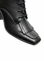 Bianca Püskül Detay Kare Burun Kadın Bot