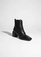 Bianca Püskül Detay Kare Burun Kadın Bot