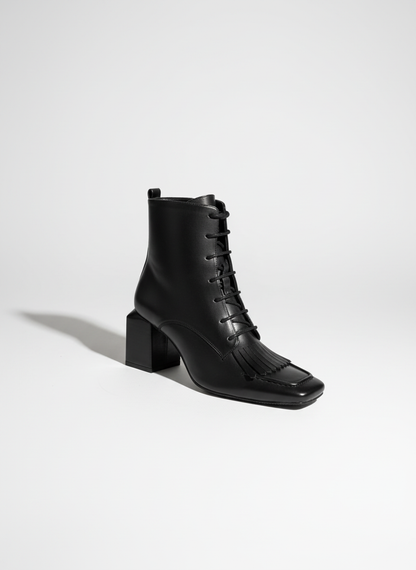 Bianca Püskül Detay Kare Burun Kadın Bot