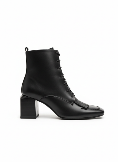 Bianca Püskül Detay Kare Burun Kadın Bot