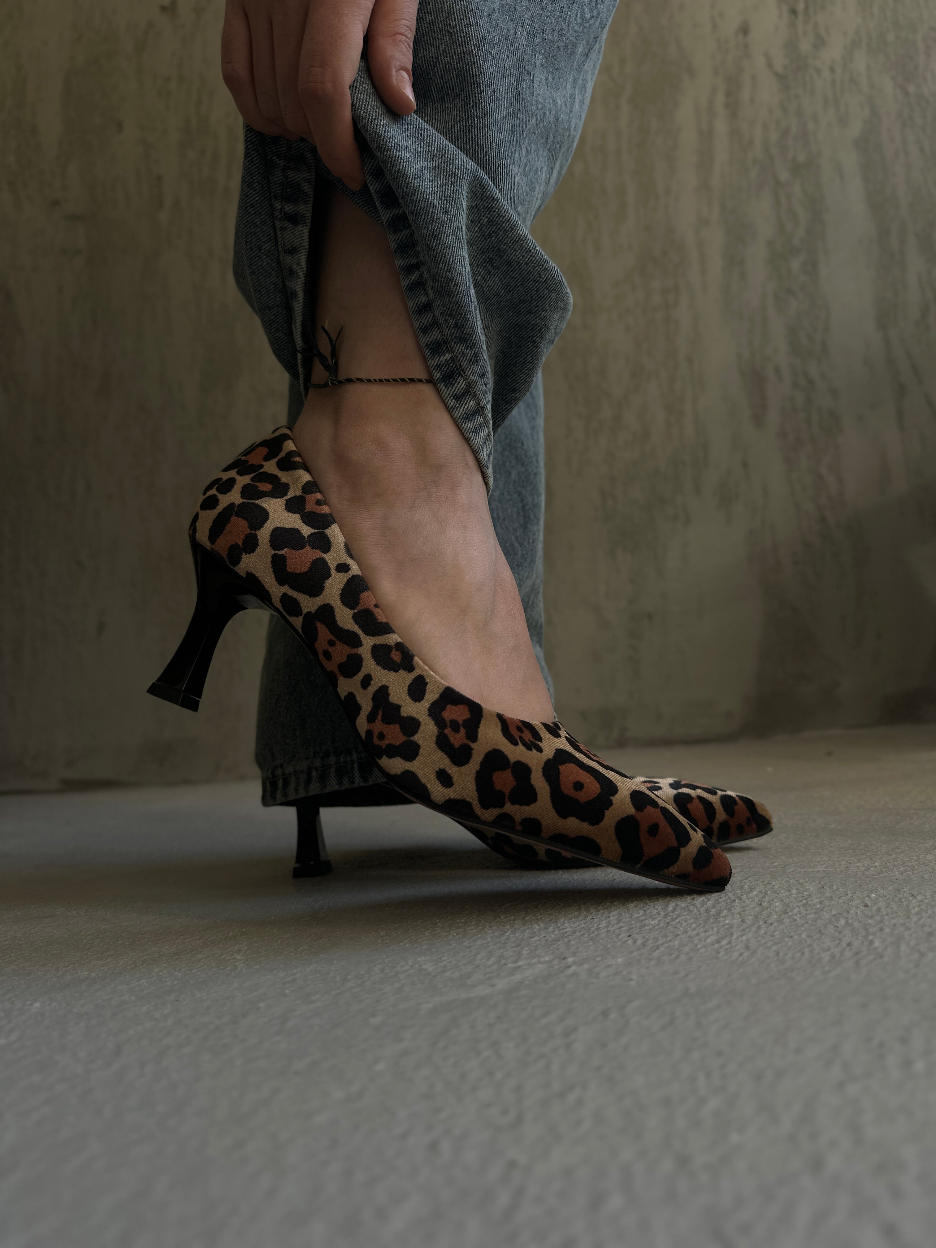 Charlotte Leopar Desenli Stiletto