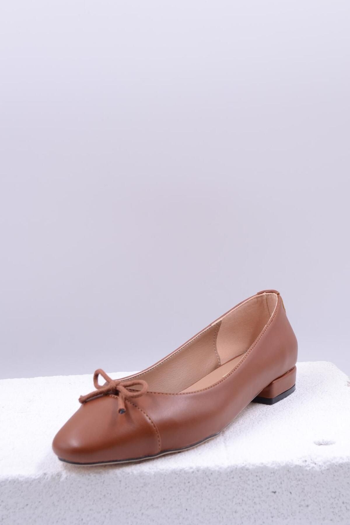 Adela Bow Detail Women's Ballet Flats
