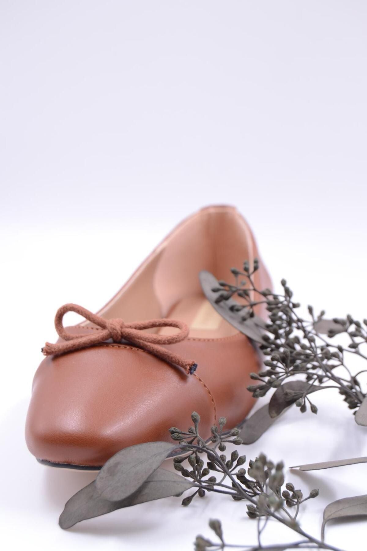 Adela Bow Detail Women's Ballet Flats