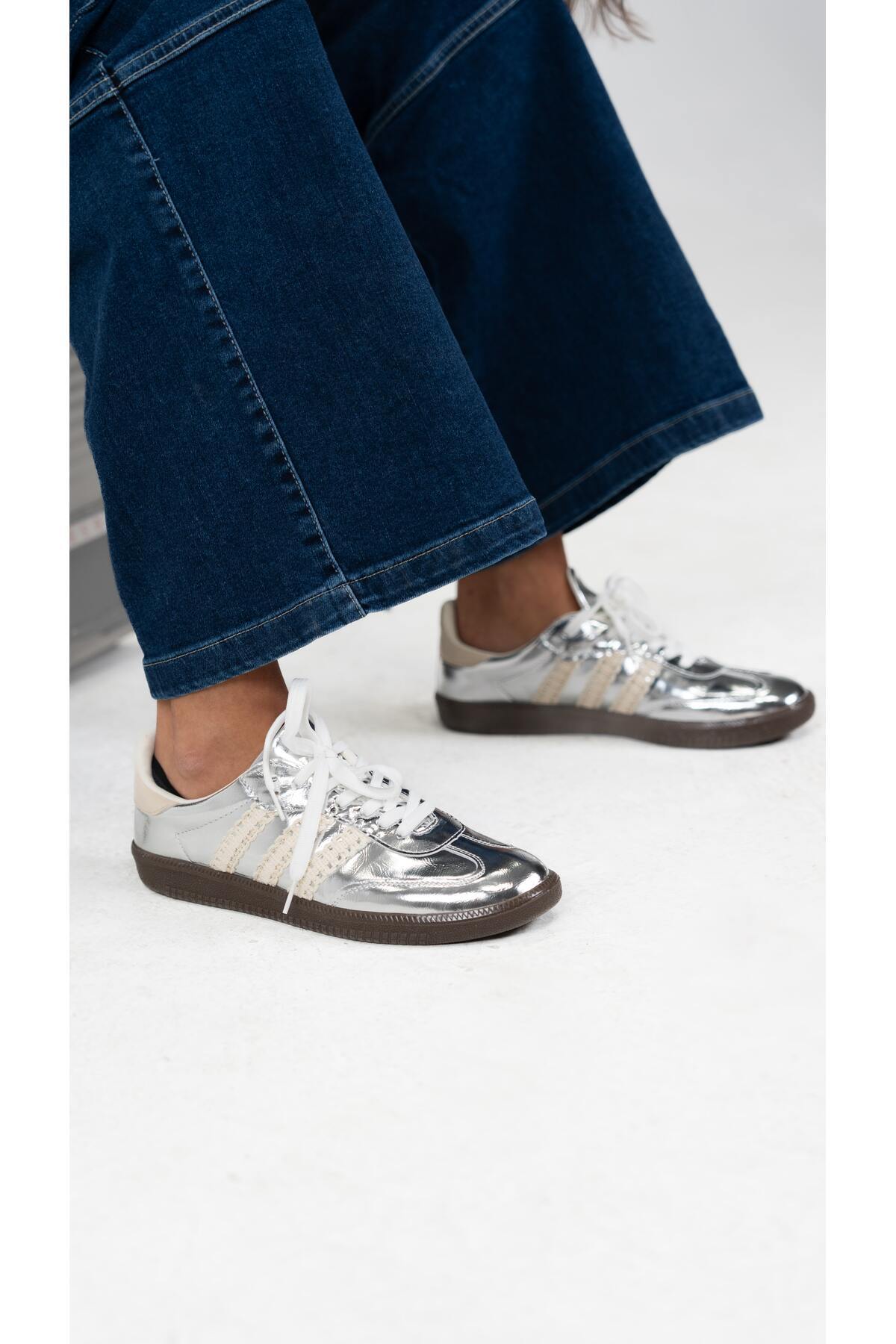 Bernice Sports Shoes 
