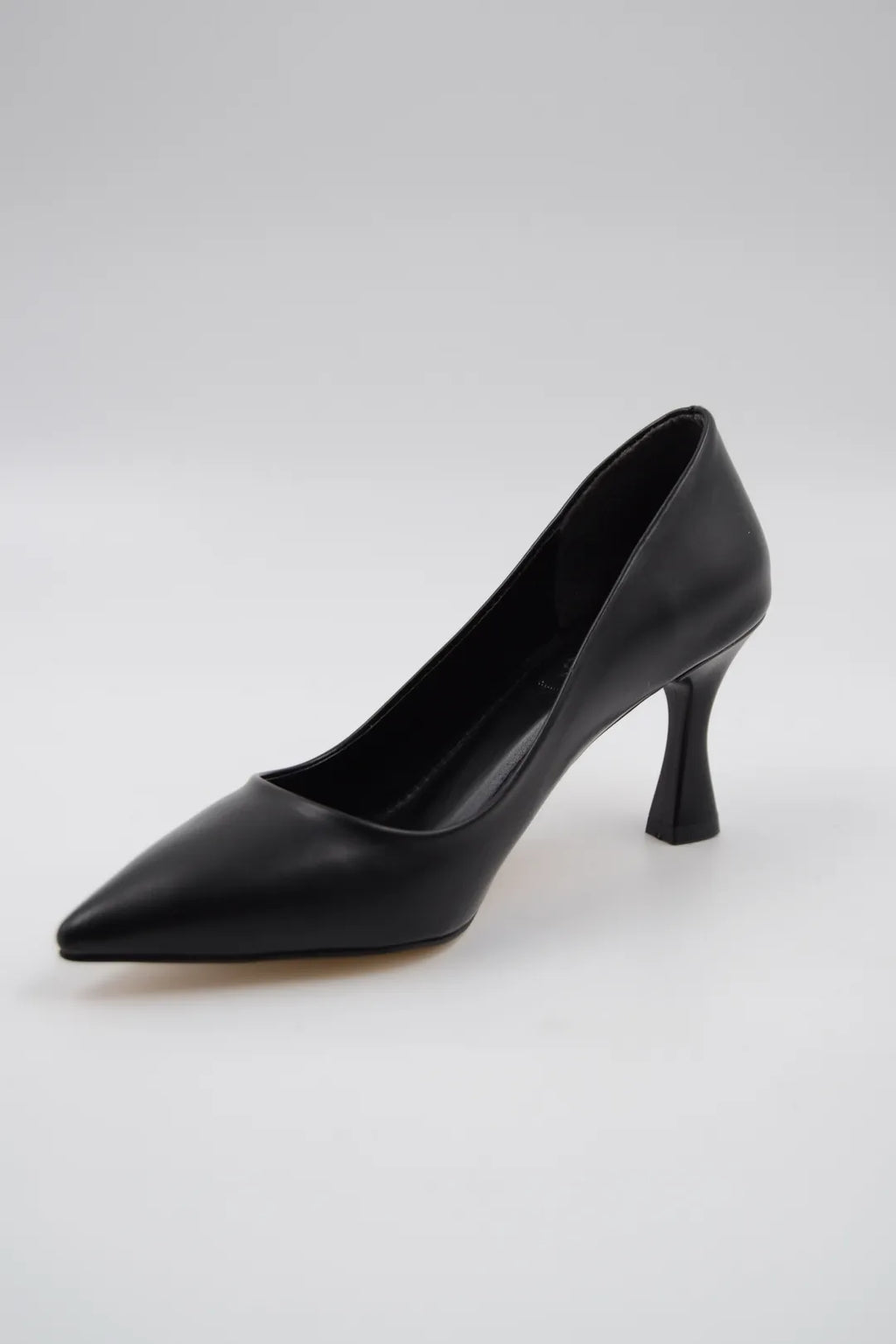 Charlotte Siyah Cilt Kısa Topuklu Kadın Stiletto