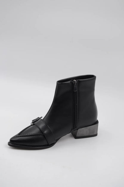 Eliza Siyah Mat Aksesuar Detay Kadın Mini Topuklu Bot