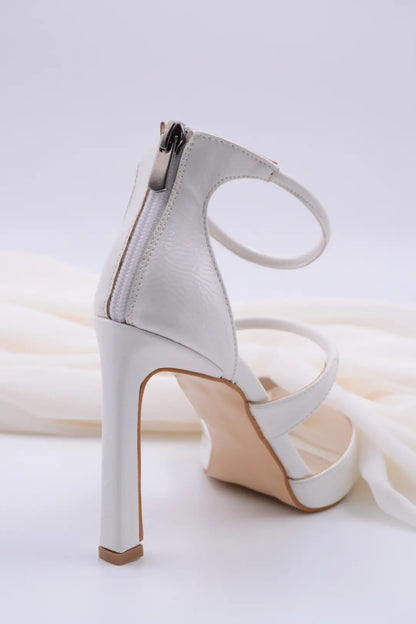 Rosa Bilekten Şeritli Beyaz Kadın Topuklu Ayakkabı