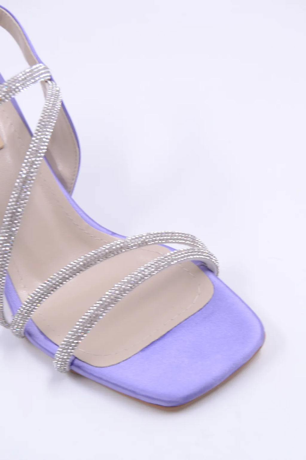 Sarah  Saten Zirkon Taş Detaylı Yüksek Topuk Kadın Ayakkabı - Gümüş