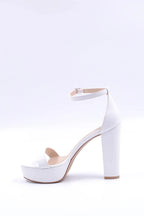 Alexandra Beyaz  Bilekten Bağlamalı Açık Platformlu Ayakkabı