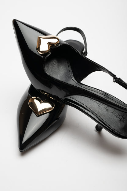 Love Kalp Detaylı Rugan Topuklu Ayakkabı