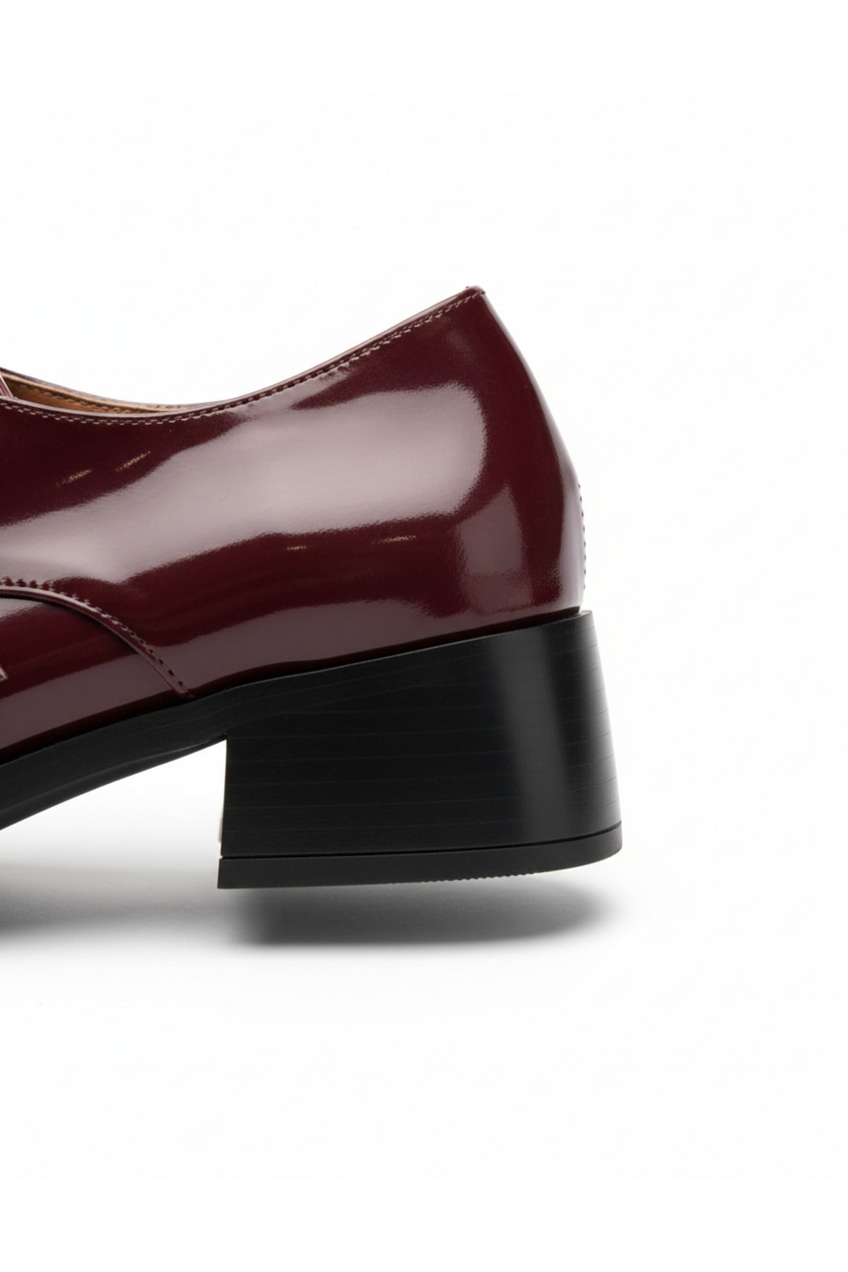 Zoe Toka Detaylı Parlak Rugan Kadın Loafer